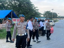Bakti Sosial Divpropam Polri, Baksos di Kawasan Pemulung dan Bagikan Takjil di Kota Kendari