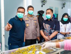 *Usai Dilantik Jadi Kapolda Sultra, Irjen Didik Agung Widjanarko Kunjungi dan Tinjau Langsung Dapur SPPG*